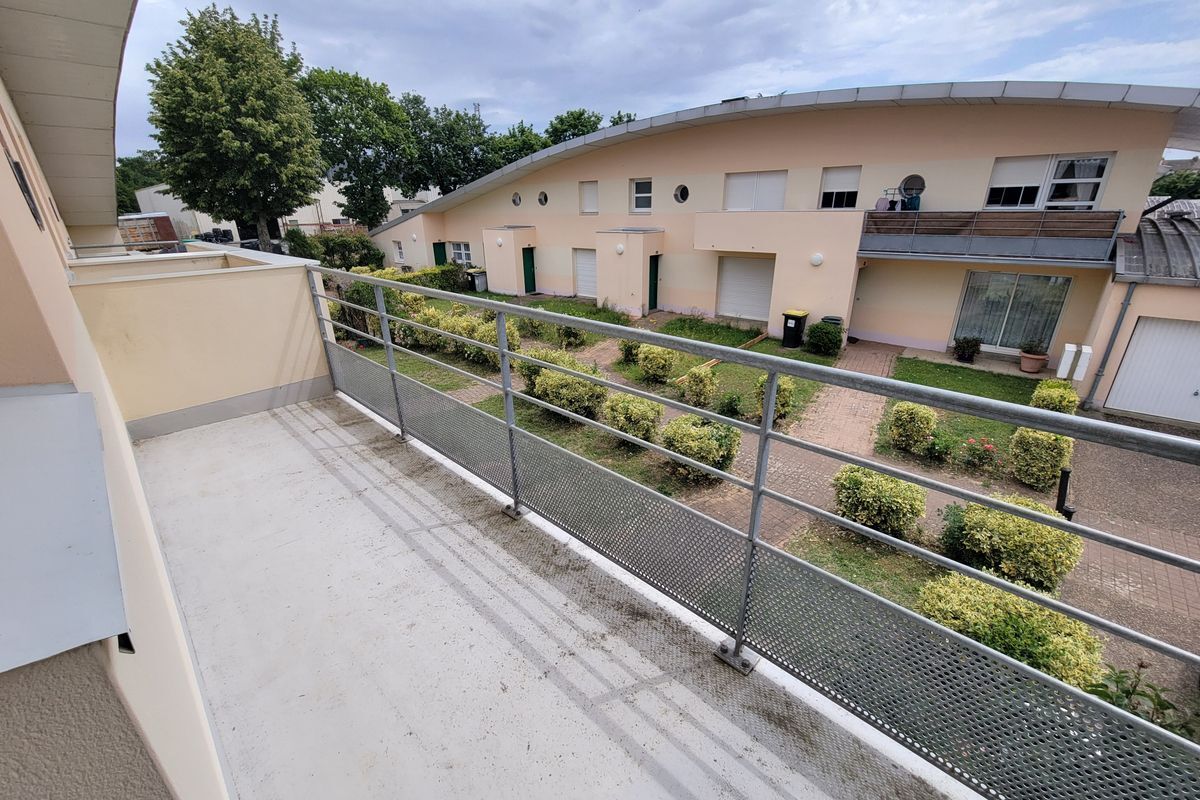 À SABLÉ SUR SARTHE - MAISON T4 AVEC GARAGE – 83.70 M² CARREZ