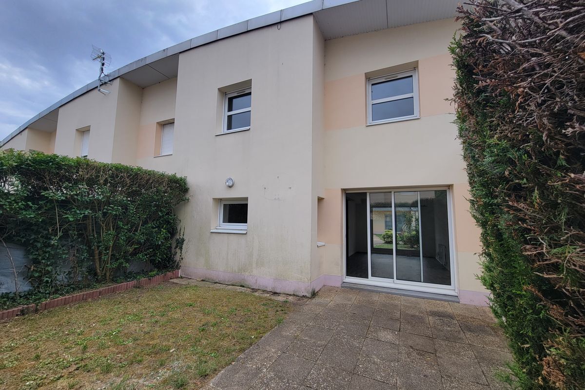 À SABLÉ SUR SARTHE - MAISON T4 AVEC GARAGE – 83.70 M² CARREZ