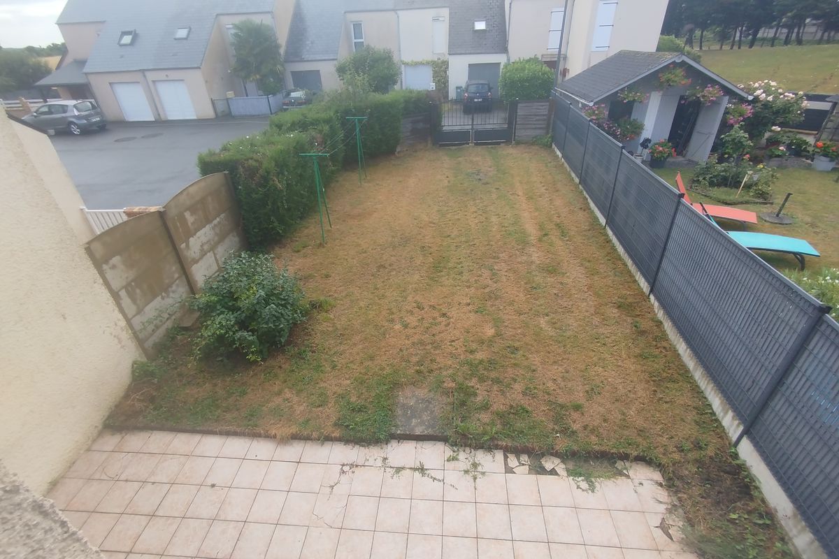 À LA FERTÉ BERNARD : Maison T5 de 88 m² environ