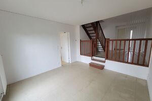ST CALAIS : Maison T3 de 71 m² avec 1 chambre au RDC